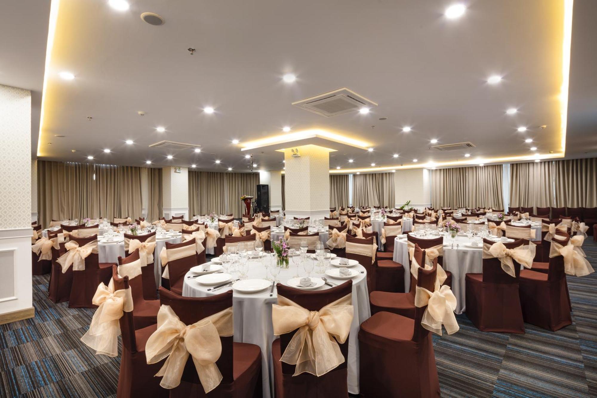 Florida Hotel Nha Trang Exterior photo