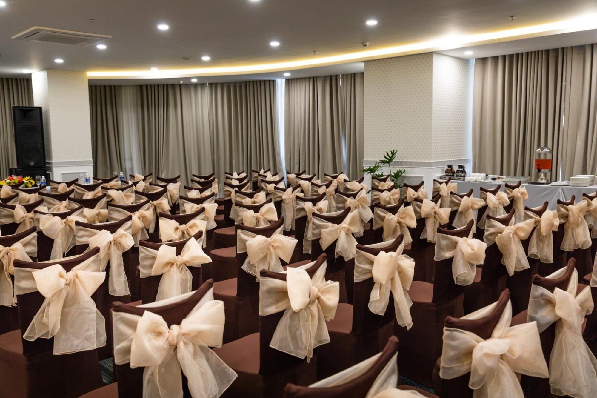 Florida Hotel Nha Trang Exterior photo